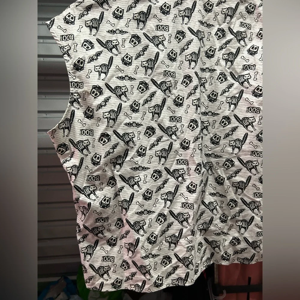 Retrolicious 2xl GLOW IN DARK Halloween blouse bones skull spooky cat rare goth - Picture 5 of 5